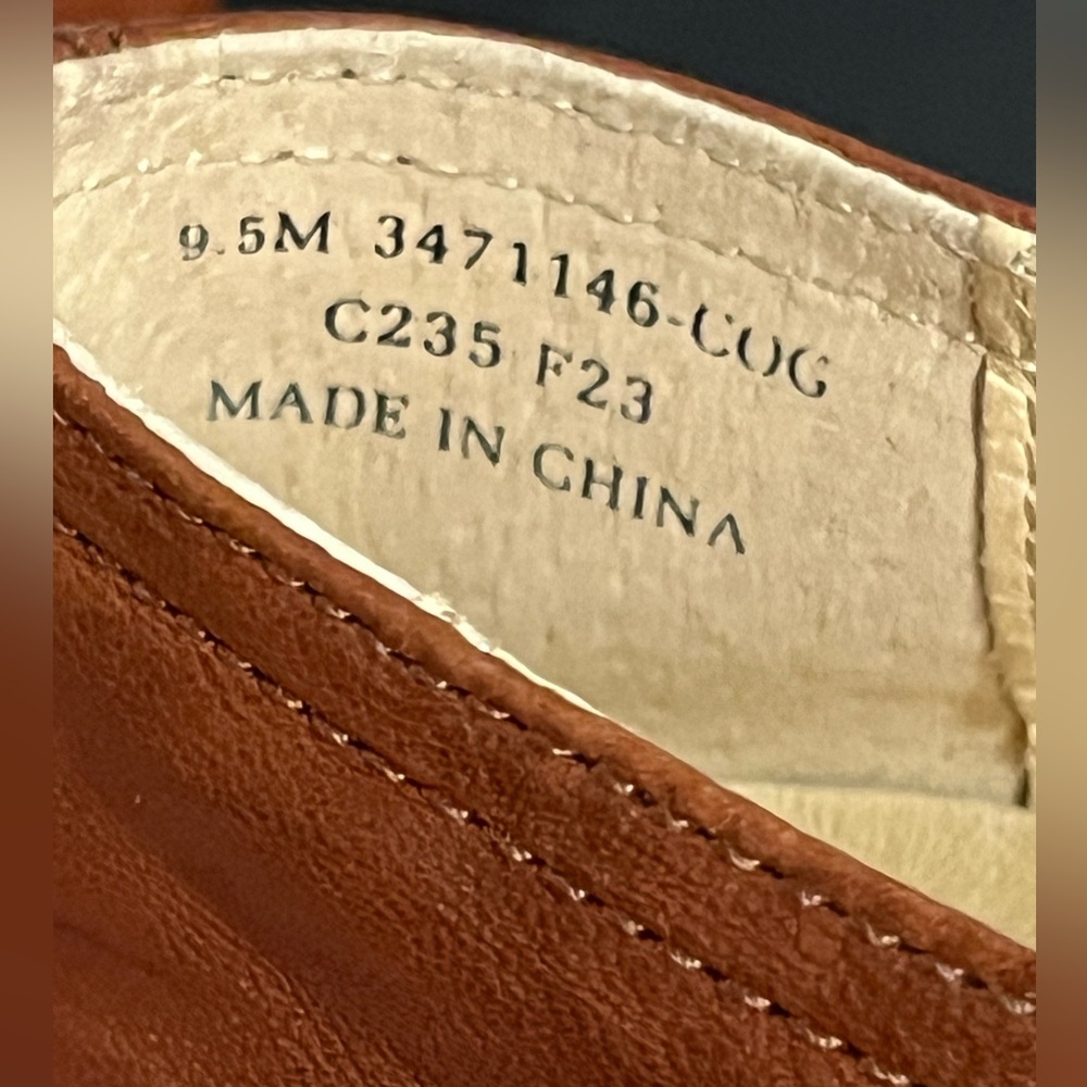 NWOT Women’s Frye Melanie Brown Leather Slip-On Footwear - Picture 10 of 13